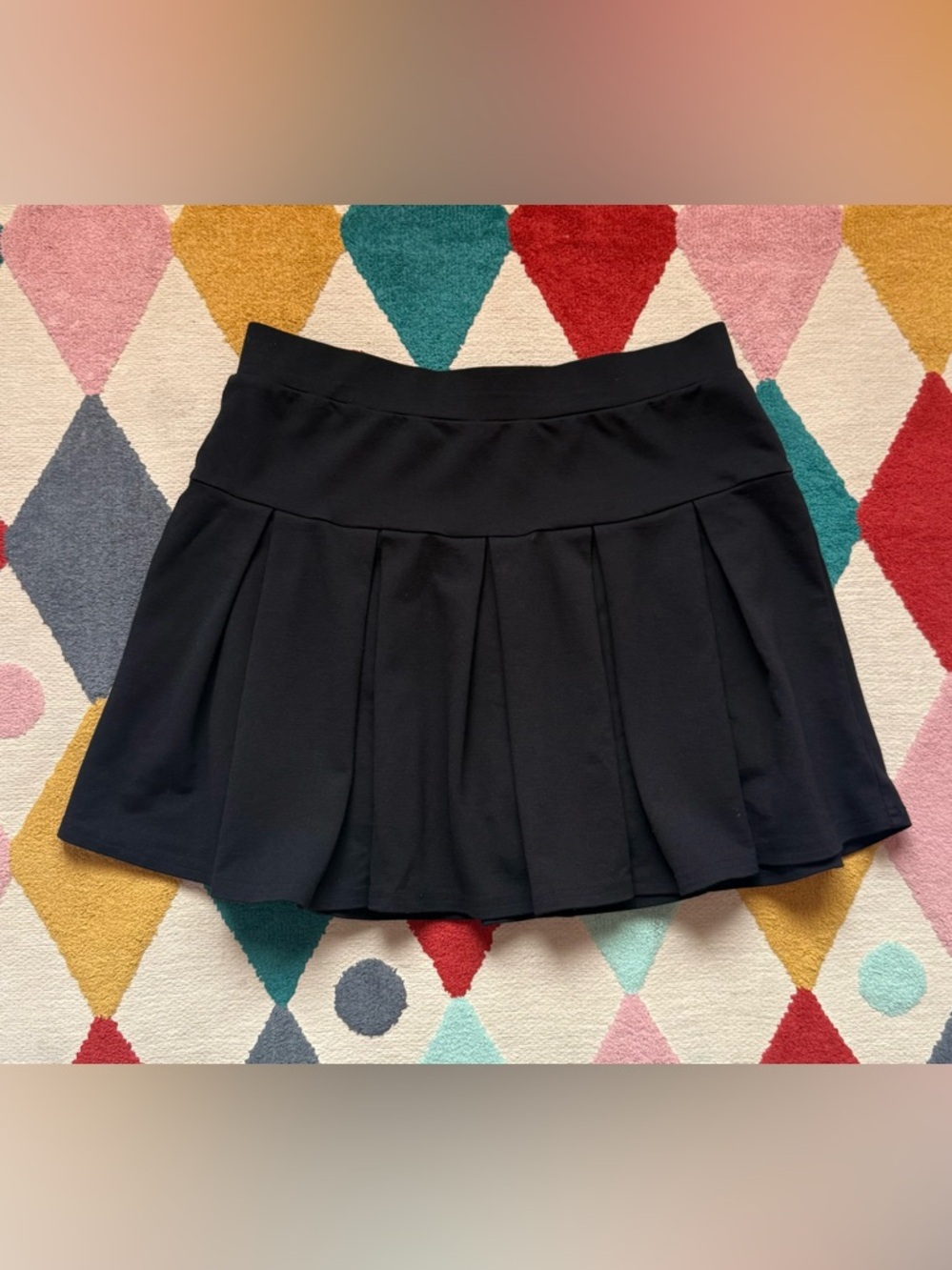 AE Classic Black Pleated Women's Skirt with Under Shorts - Size M Long